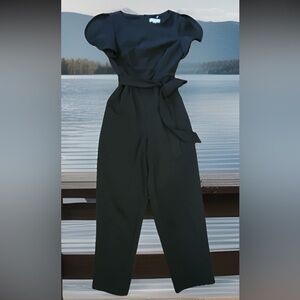 Calvin Klein Black Jumpsuit Pockets Belted Tapered Flutter Sleeve Women’s Size 2